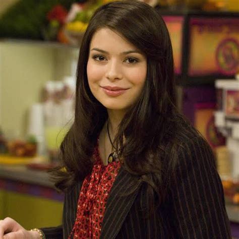 how old is carly shay from icarly|how old is icarly now.